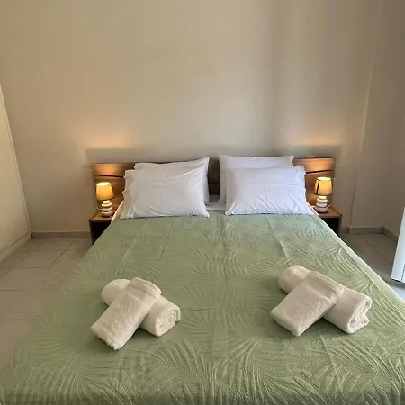 Makis Apartment Tsoukaladhes