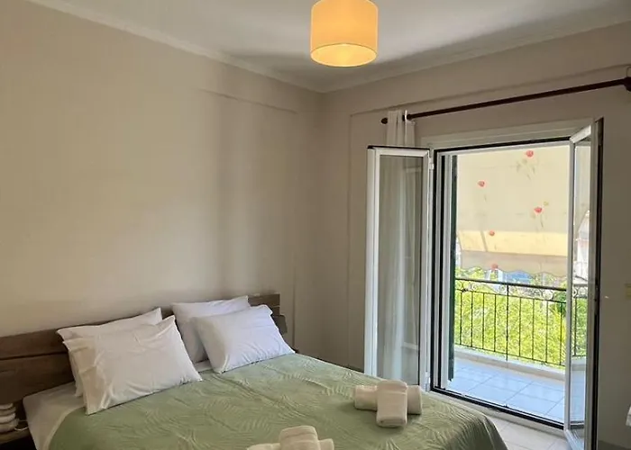 Makis Apartment Tsoukaládhes